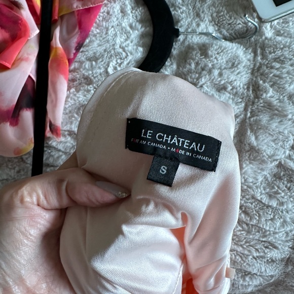 Beautiful Le Chateau party gown! - Picture 3 of 4